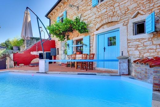 Luksusowy dom w Svetvinčenat, Istria