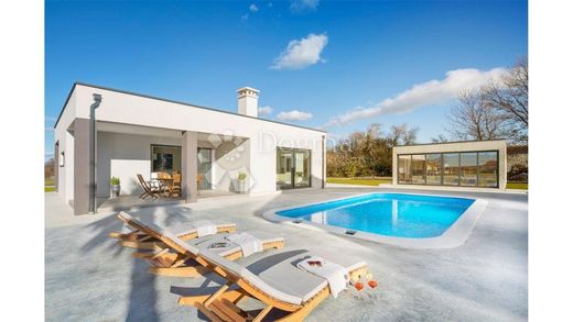 Casa di lusso a Albona, Grad Labin