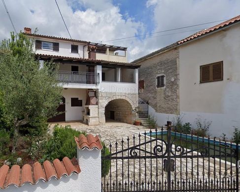 Casa de lujo en Sveti Lovreč, Istria