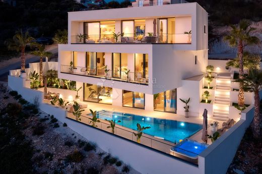 Luksusowy dom w Trogir, Grad Trogir