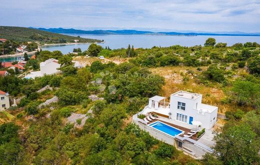 Casa di lusso a Sali, Zadar