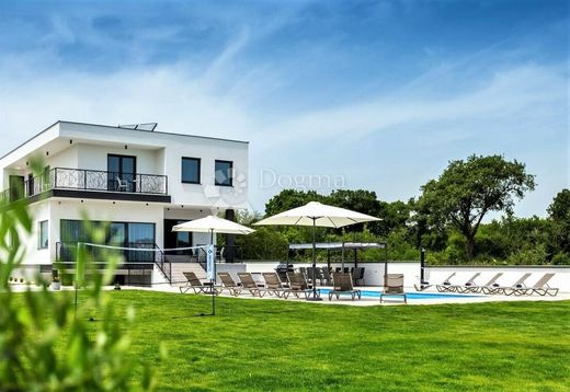 Casa de luxo - Pula, Grad Pula