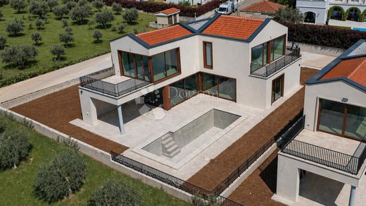 Casa di lusso a Parenzo, Grad Poreč