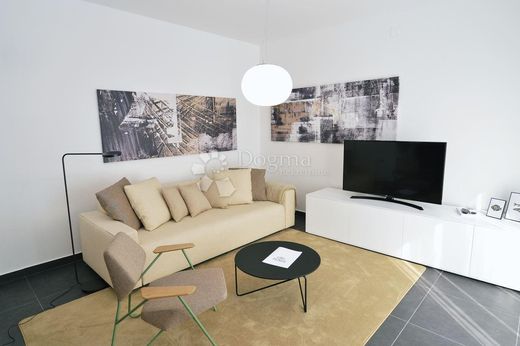 Piso / Apartamento en Lovran, Primorje - Gorski Kotar