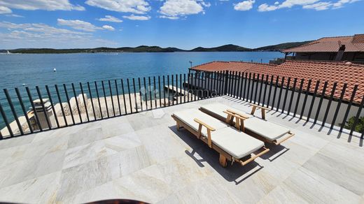 Πολυτελή κατοικία σε Murter, Murter-Kornati