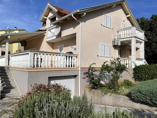 Элитный дом, Vodice, Sibenik-Knin