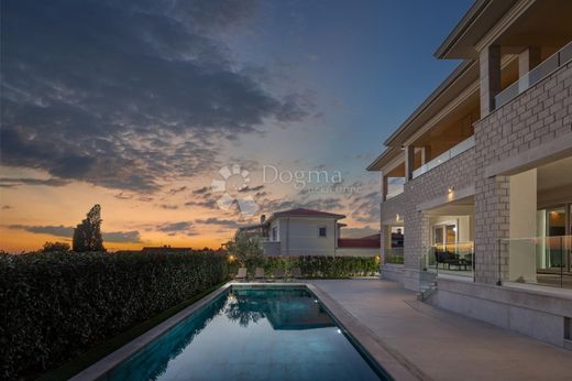 Poreč, Grad Porečの高級住宅