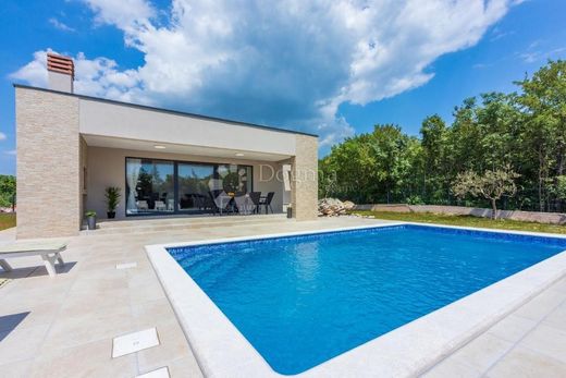 ‏בתי יוקרה ב  Labin, Grad Labin