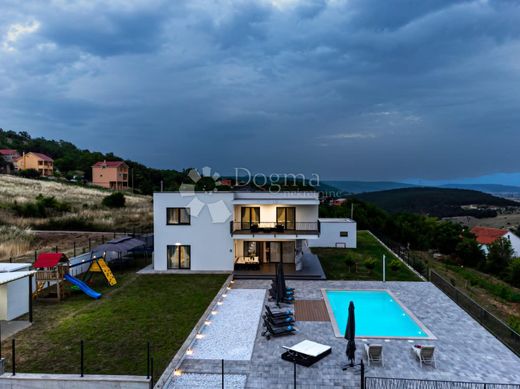 Casa di lusso a Otok, Split-Dalmatia