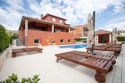 Luxe woning in Šibenik, Grad Šibenik