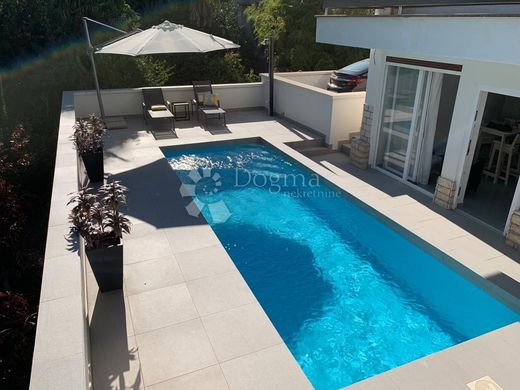 Luxury home in Opatija, Grad Opatija