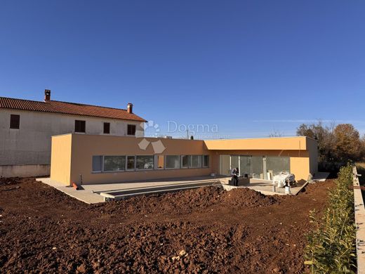 Πολυτελή κατοικία σε Žminj, Istria