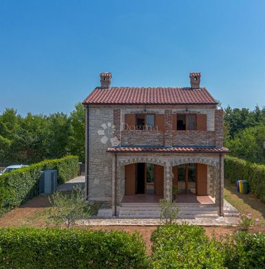 Maison de luxe à Svetvinčenat, Istria