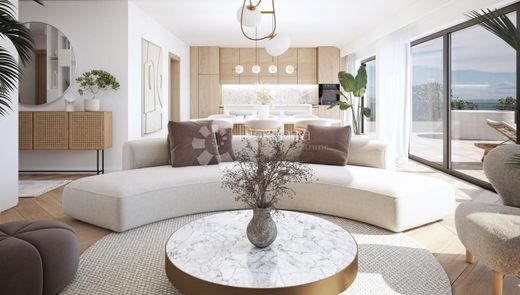 Daire Opatija, Grad Opatija