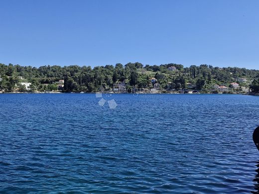 Terreno en Šolta, Split-Dalmatia