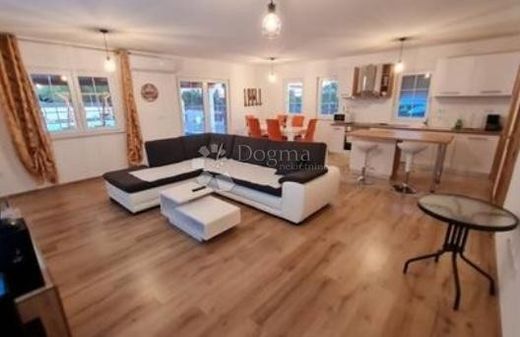 Luxe woning in Sukošan, Zadar