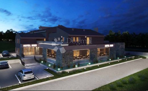 Hotel w Malinska, Malinska-Dubašnica