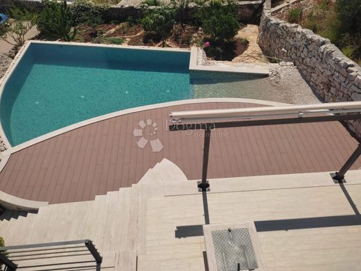 Casa de lujo en Šibenik, Grad Šibenik