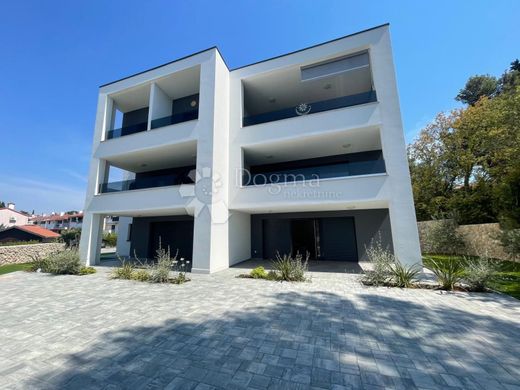 Casa de lujo en Malinska, Malinska-Dubašnica