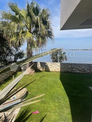 Luxury home in Nin, Zadar