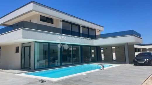 Luxury home for sale in Zemunik Donji