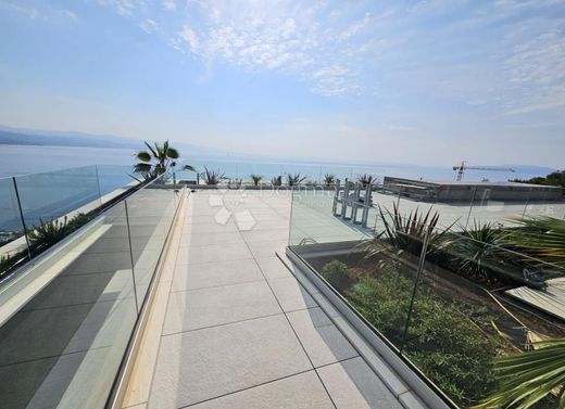 Piso / Apartamento en Opatija, Grad Opatija