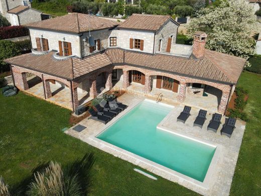 Casa de lujo en Sveti Lovreč, Istria