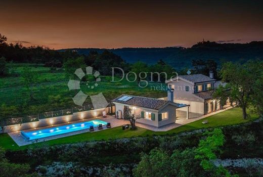 Casa de lujo en Grožnjan, Grožnjan-Grisignana