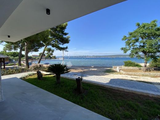 Casa de lujo en Pašman, Zadar