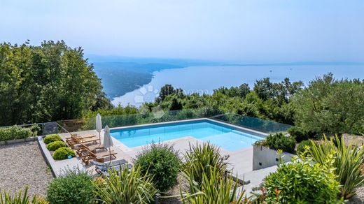 Luxury home in Matulji, Primorsko-Goranska