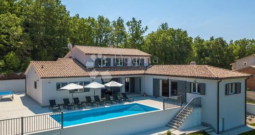 ‏בתי יוקרה ב  Labin, Grad Labin