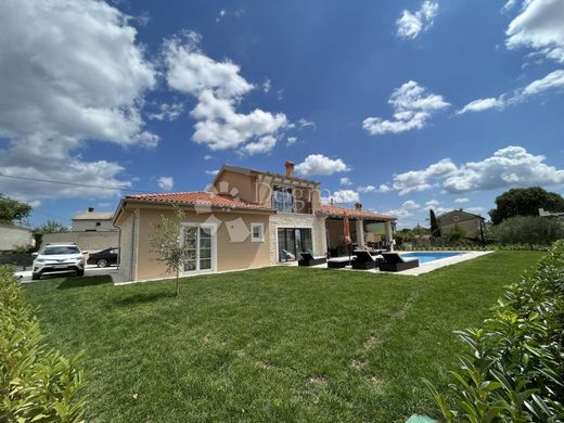 Luksusowy dom w Kanfanar, Istria