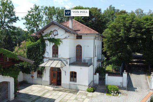 빌라 / Garching an der Alz, Upper Bavaria