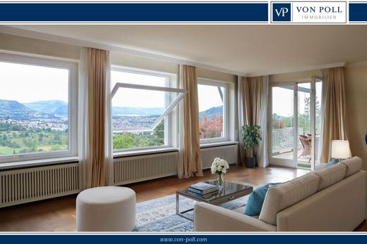 Luxe woning in Eningen unter Achalm, Tübingen Region