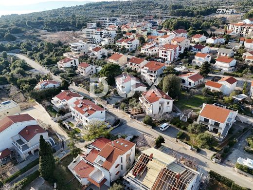 Terreno a Krk, Grad Krk