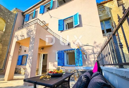 Luxury home in Rab, Primorsko-Goranska