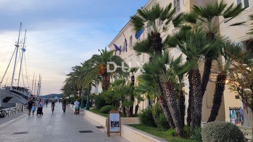 Элитный дом, Мали Лошинь, Primorsko-Goranska