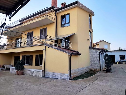 Luxus-Haus in Poreč, Grad Poreč