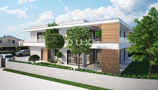 Maison de luxe à Umag, Grad Umag