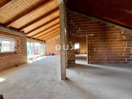 Piso / Apartamento en Rijeka, Primorje - Gorski Kotar