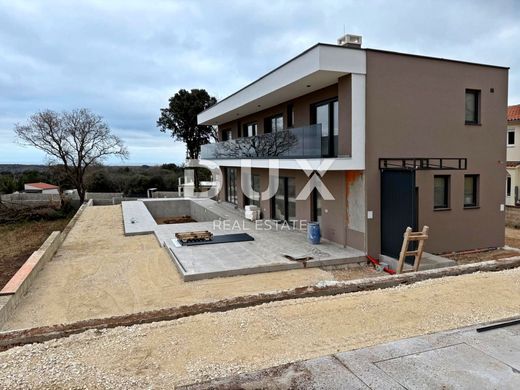 Casa de lujo en Ližnjan, Ližnjan-Lisignano