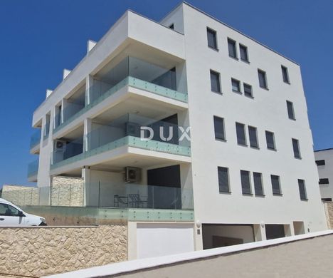 Квартира, Povljana, Zadar