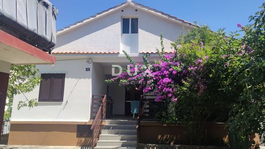 Casa de lujo en Starigrad, Zadar