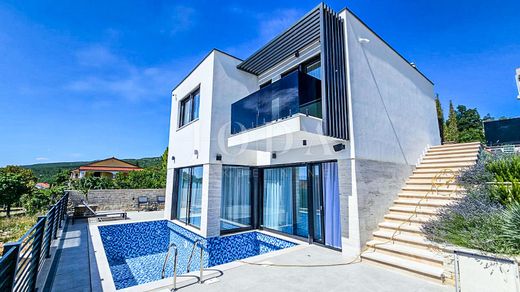 Casa di lusso a Cirquenizza, Grad Crikvenica