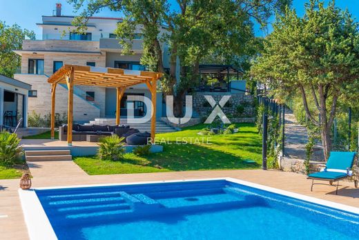 Luxe woning in Posedarje, Zadar