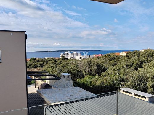 Appartamento a Kolan, Zadar