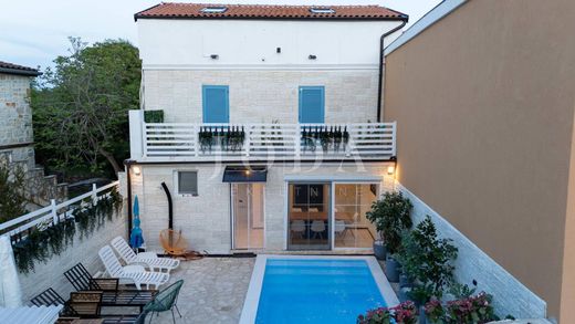 Maison de luxe à Poreč, Grad Poreč