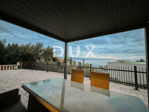 Apartment in Opatija, Grad Opatija