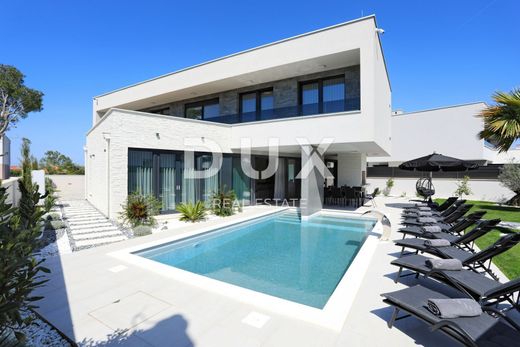 Πολυτελή κατοικία σε Nin, Zadar