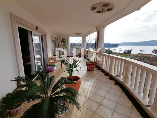 호화 저택 / Medulin, Istria